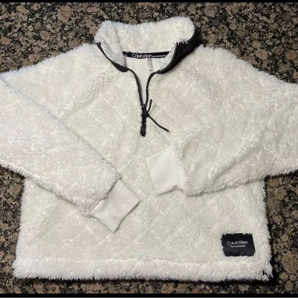 Calvin Klein Performance Women's Sherpa 1/4 Zip Pullover
